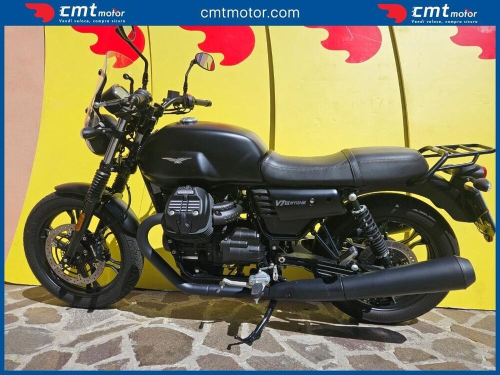 Moto Guzzi V7 III Stone (2017 - 20) (3)