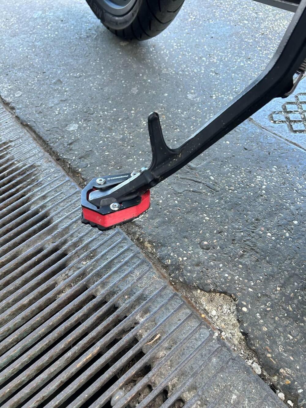 Bmw R 1300 GS Adventure ASA (2025 - 26) (11)