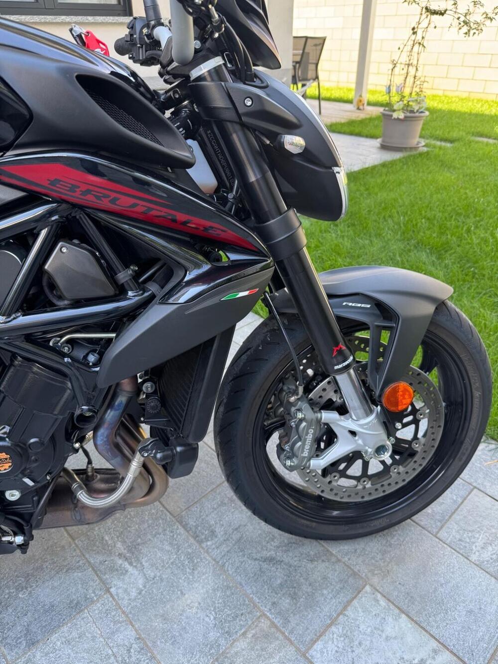 MV Agusta Brutale 800 R (2023 - 25) (7)