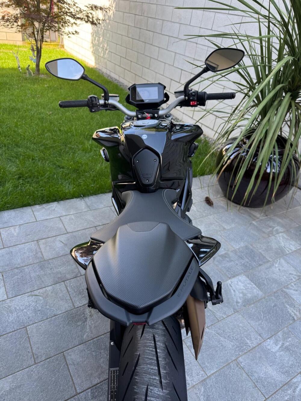 MV Agusta Brutale 800 R (2023 - 25) (8)