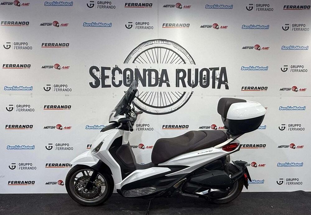 Piaggio Beverly 300 ABS-ASR (2021 - 25) (4)
