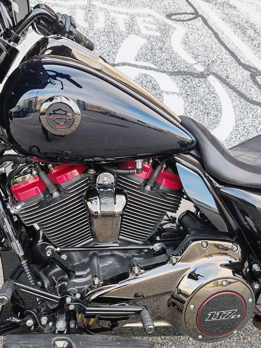 Harley-Davidson 117 Street Glide (2022) - FLHXSE (5)
