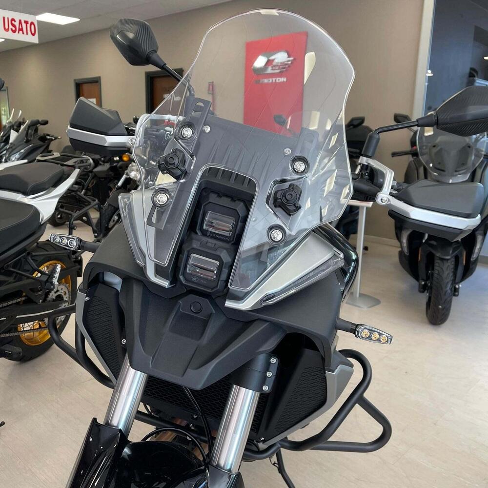 QJ Motor SRT 700 SX (2025 - 26) (7)