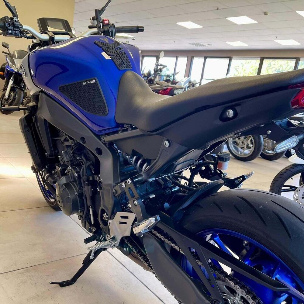 Yamaha MT-09 (2021 - 23) (7)