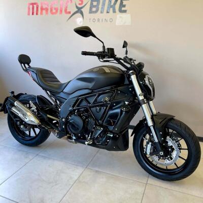 Benelli 502 C (2019 - 20) usata