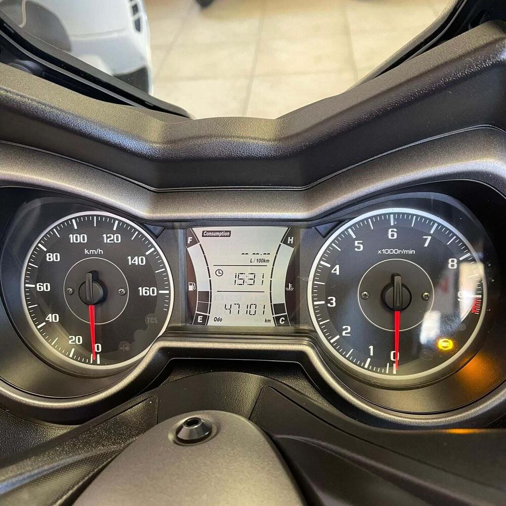 Yamaha X-Max 300 ABS (2017 - 20) (2)