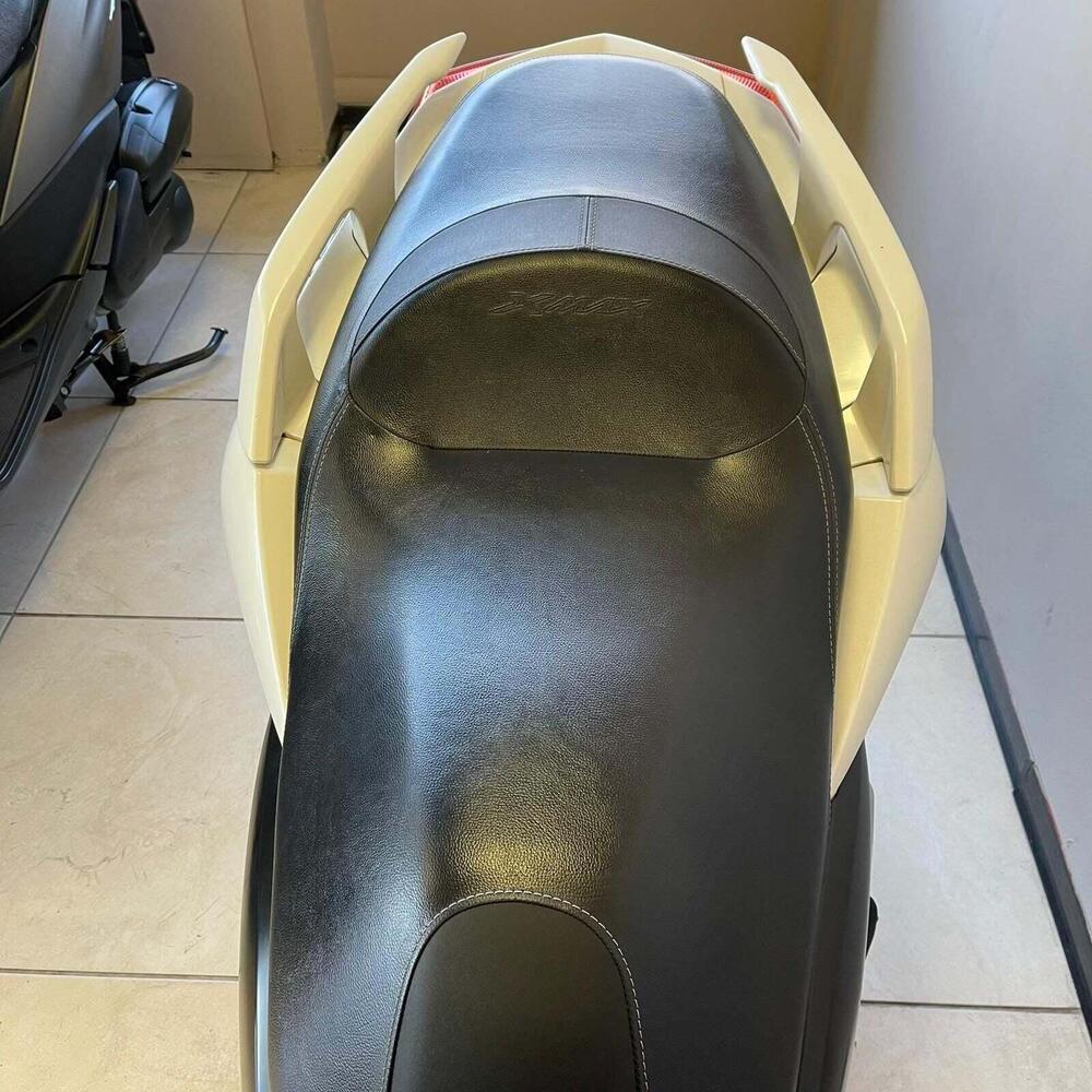 Yamaha X-Max 300 ABS (2017 - 20) (4)