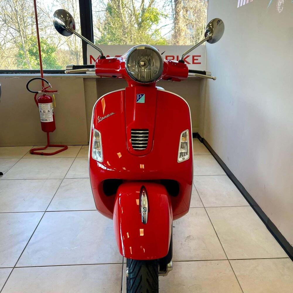 Vespa GTS 300 Super (2008 - 16) (3)