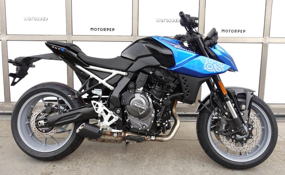 Suzuki GSX-8S (2025 - 26) (4)