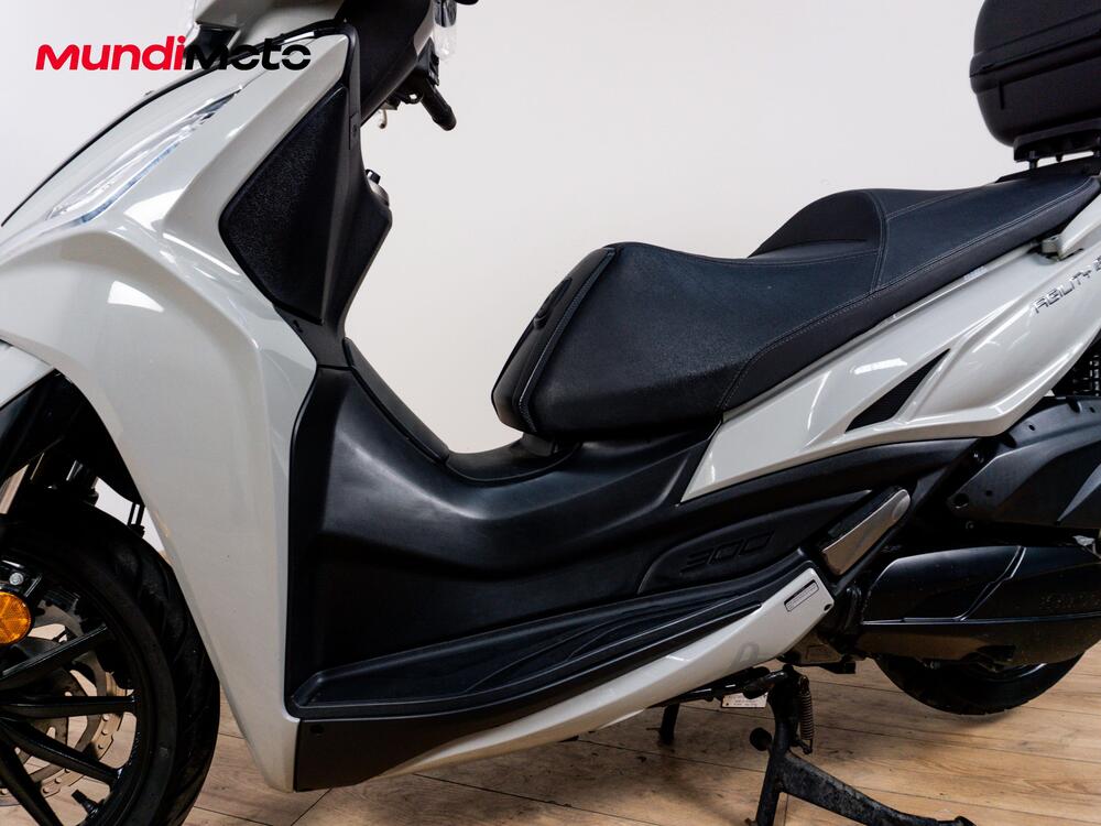 Kymco Agility 300i (2020) (9)