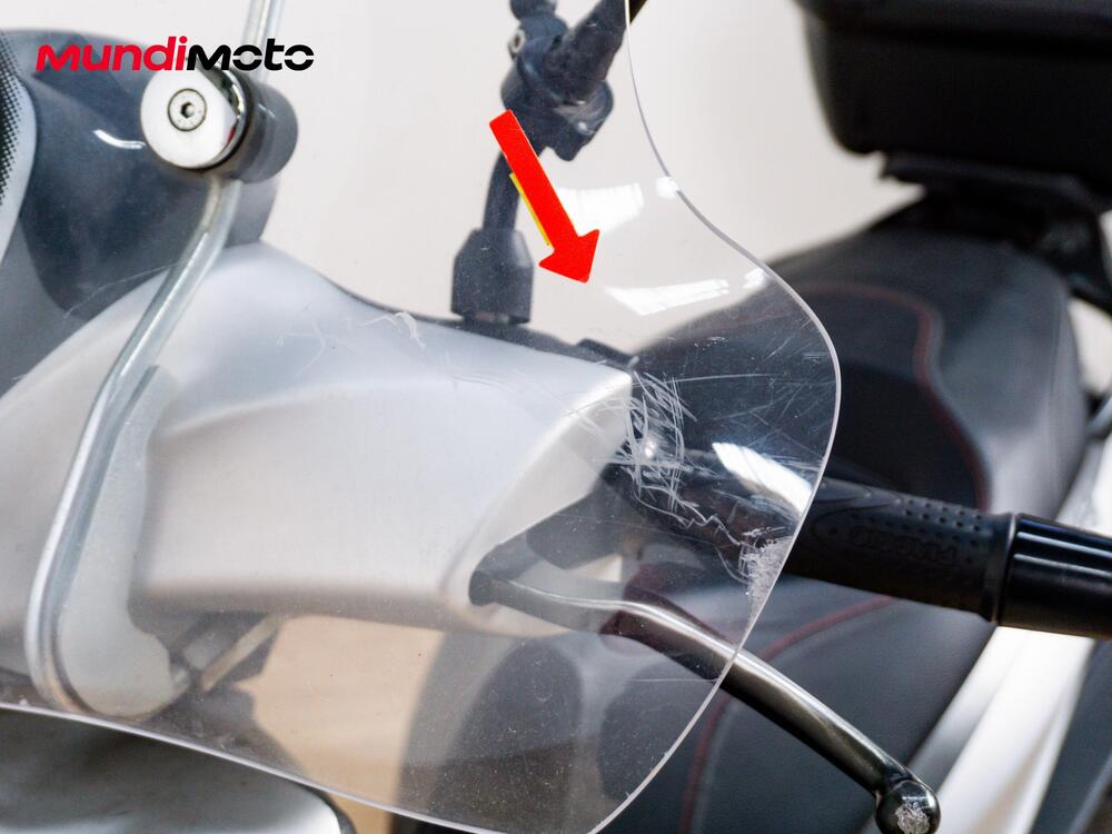 Piaggio Beverly 350 SportTouring ie ABS (2011 - 17) (14)