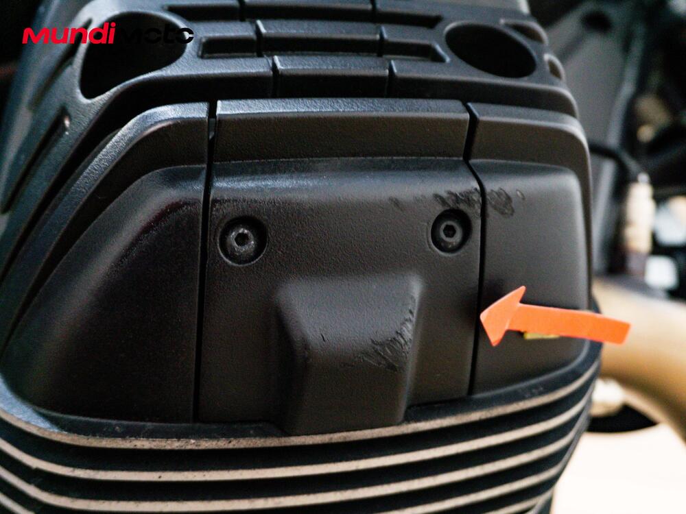 Moto Guzzi V85 TT (2024 - 26) (17)