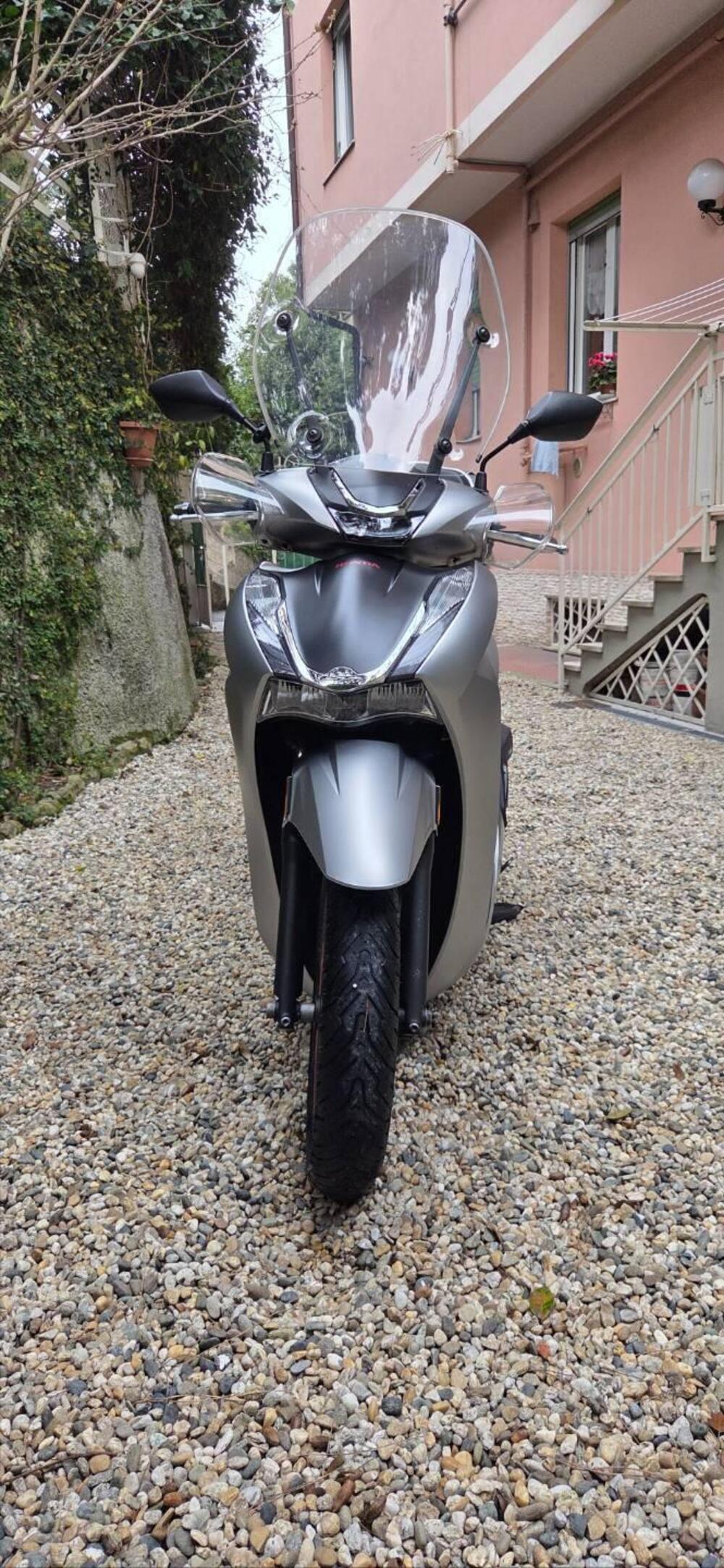 Honda SH 350 Sport (2021 - 24) (2)