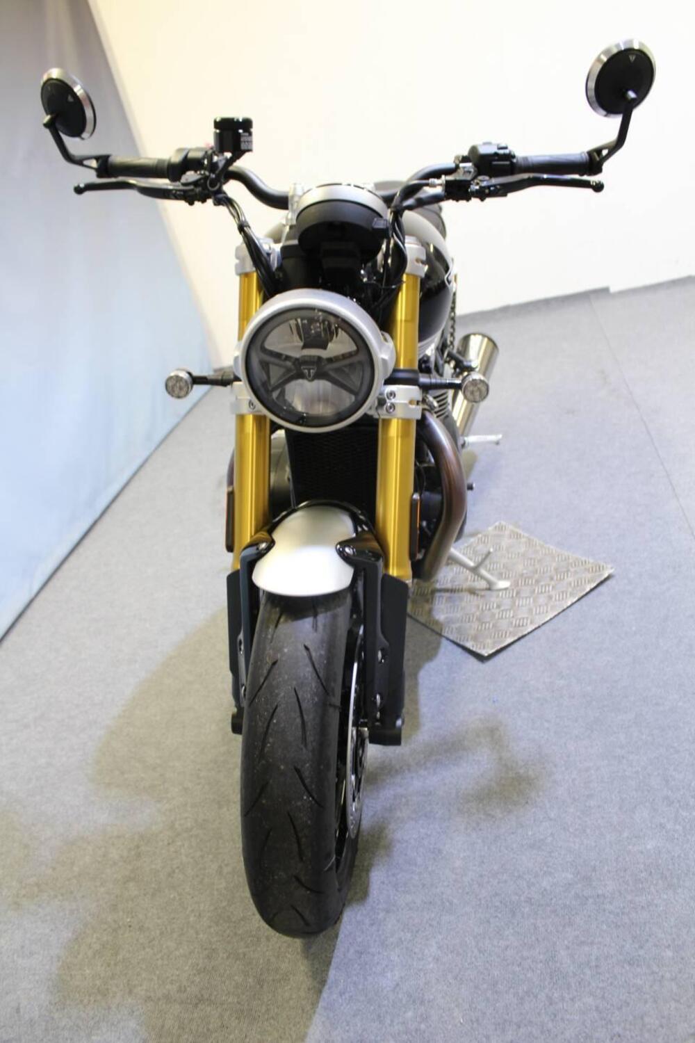 Triumph Speed Twin 1200 RS (2025 - 26) (13)