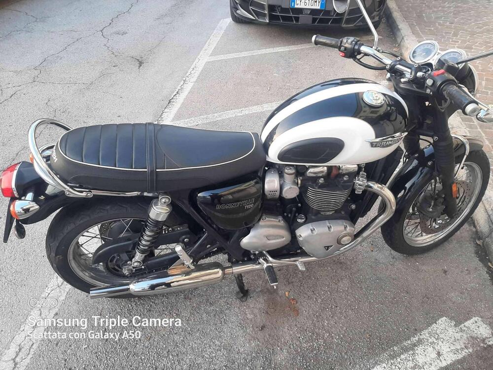 Triumph Bonneville T120 (2016 - 20) (2)
