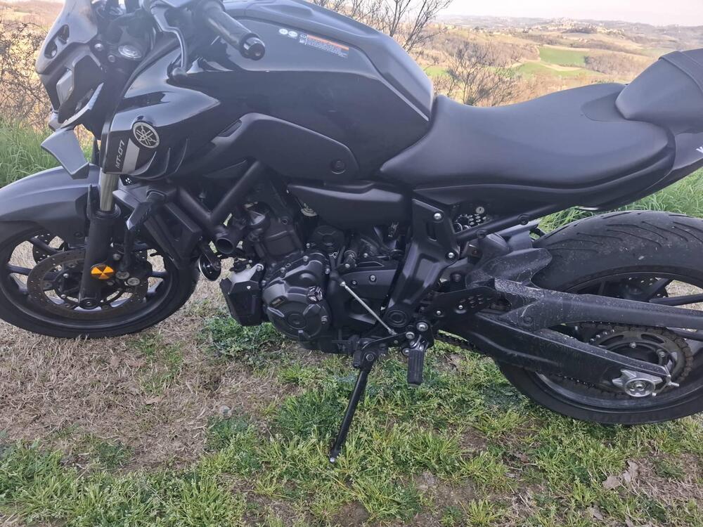 Yamaha MT-07 Pure (2023 - 25) (3)