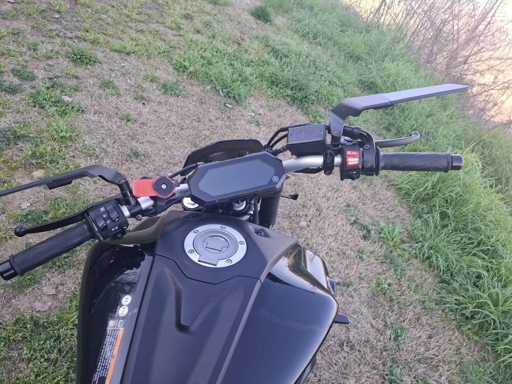 Yamaha MT-07 Pure (2023 - 25) (4)