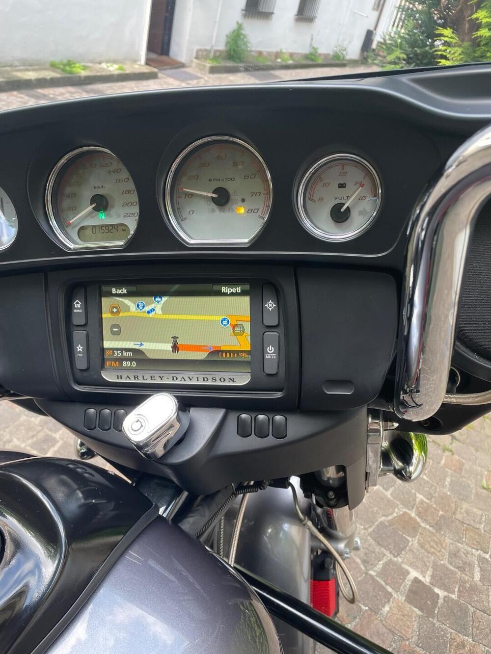 Harley-Davidson 1690 Street Glide Special (2014 - 16) - FLHX (2)