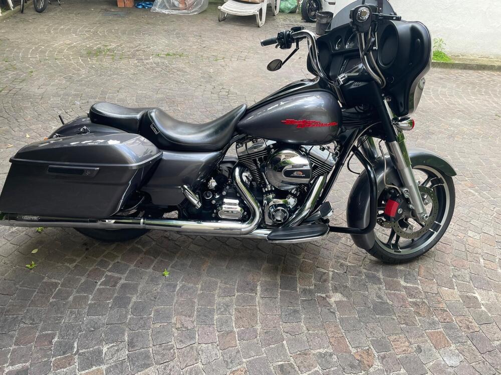 Harley-Davidson 1690 Street Glide Special (2014 - 16) - FLHX (3)