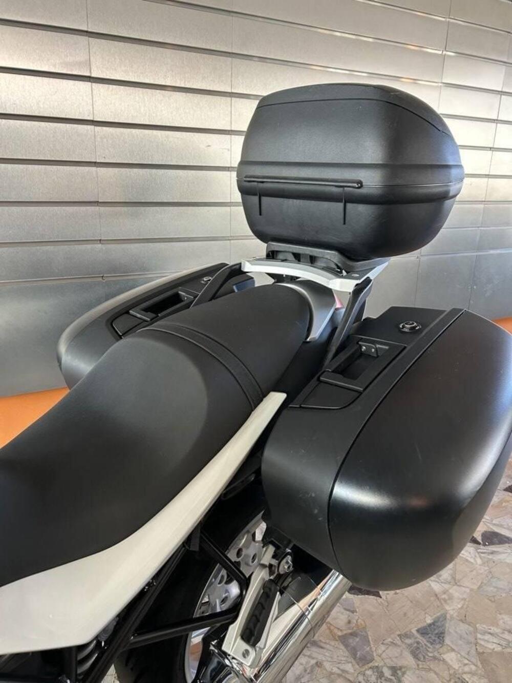 Bmw R 1200 R (2006 - 11) (10)