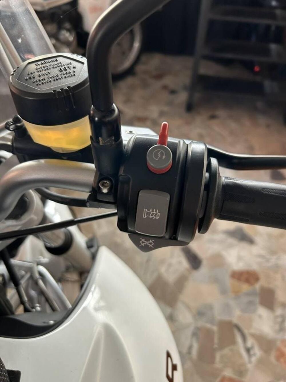 Bmw R 1200 R (2006 - 11) (15)