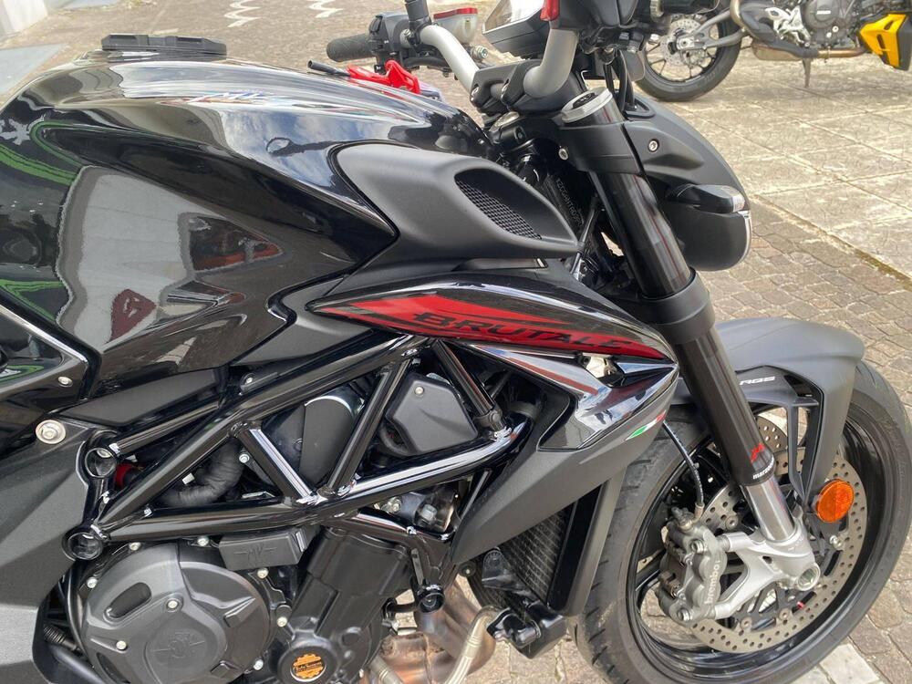 MV Agusta Brutale 800 R (2023 - 25) (5)