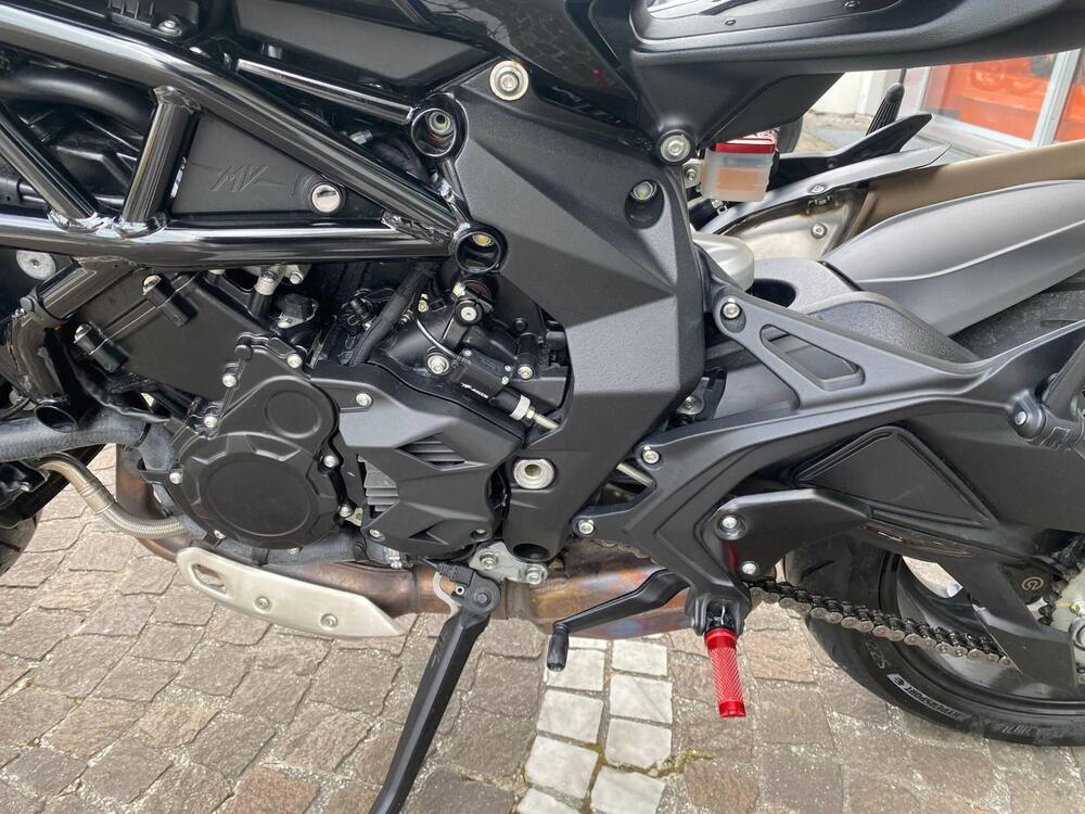 MV Agusta Brutale 800 R (2023 - 25) (7)