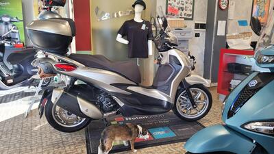 Piaggio Beverly 300 ABS-ASR (2021 - 25) usata