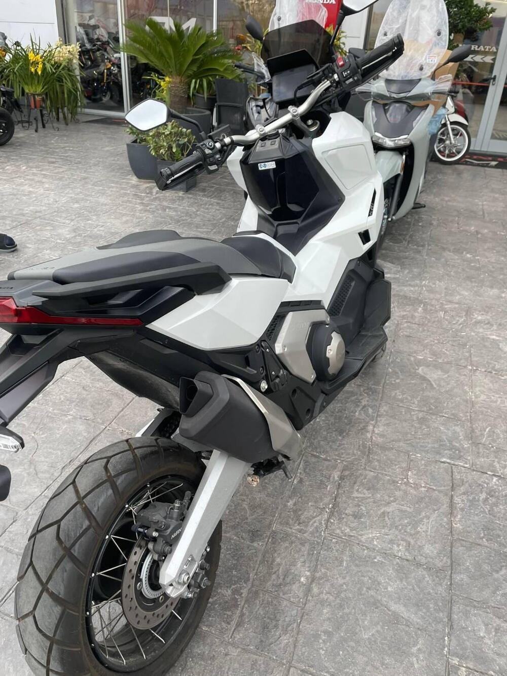 Honda X-ADV 750 (2025 - 26) (2)
