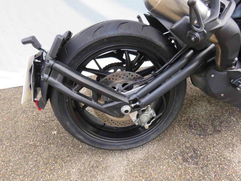 Benelli 752 S (2019 - 20) (10)