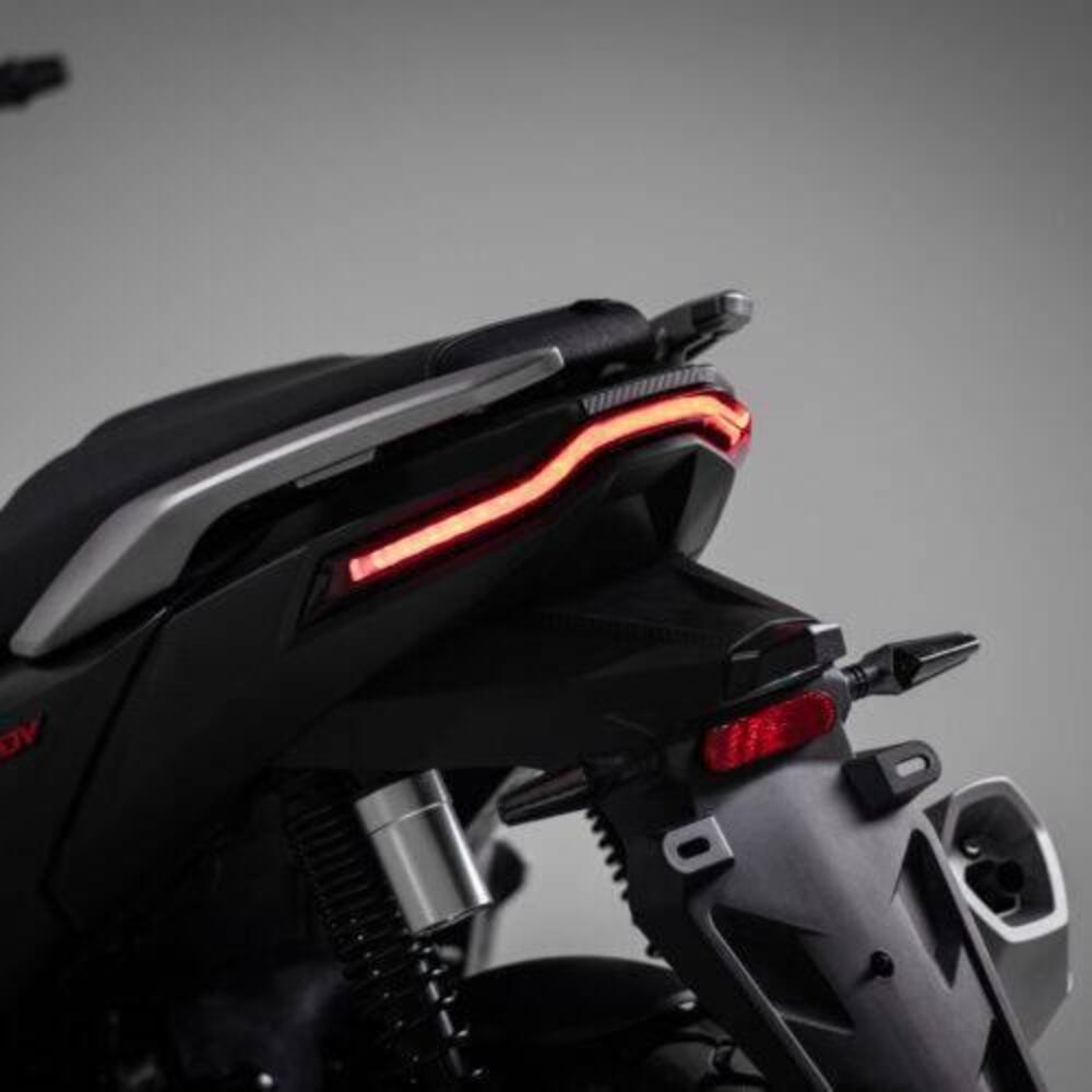 Voge Sfida SR2 ADV (2026) (13)