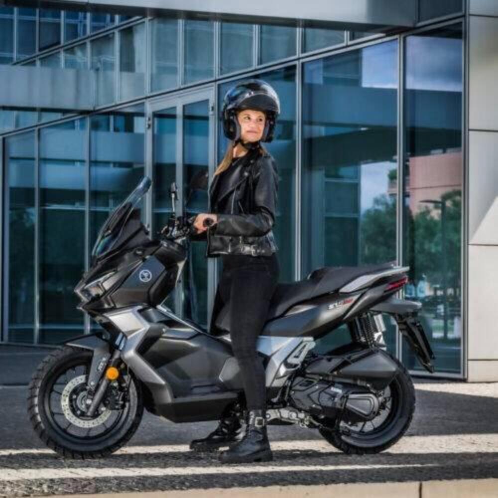 Voge Sfida SR2 ADV (2026) (17)