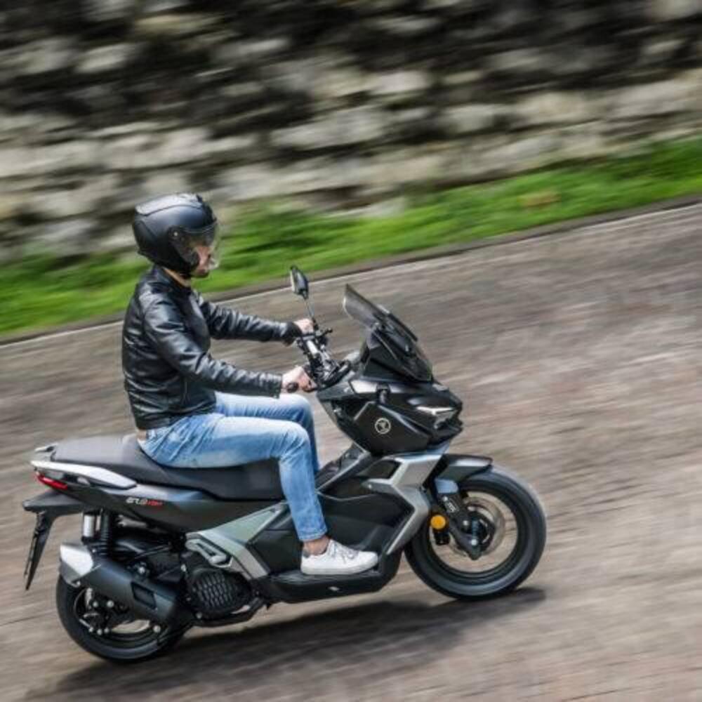 Voge Sfida SR2 ADV (2026) (19)