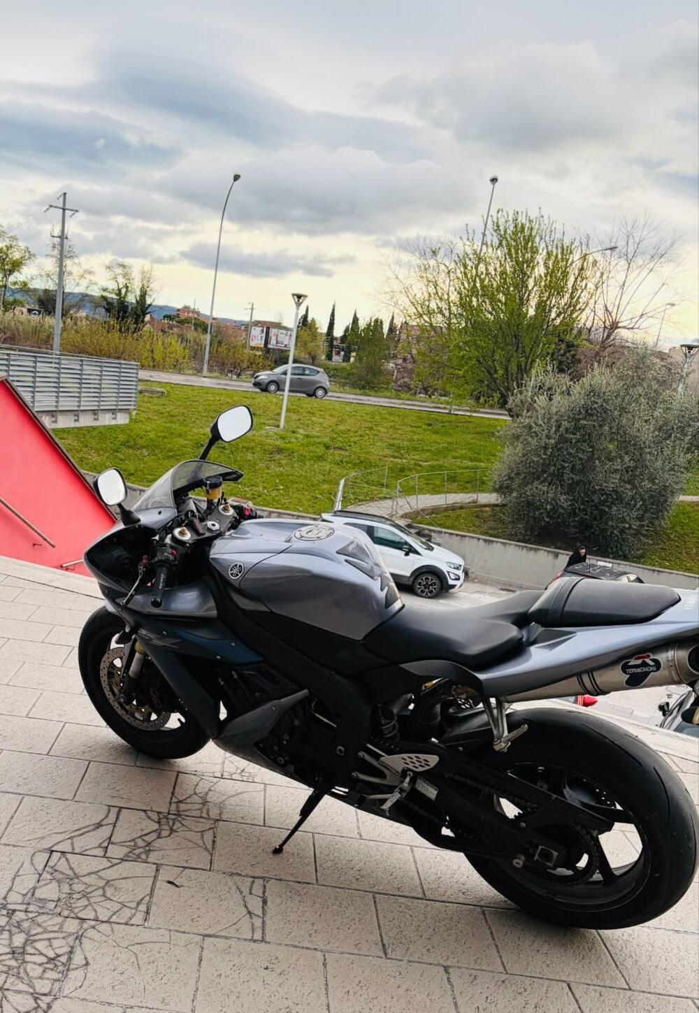 Yamaha YZF R1 (2006 - 07) (4)