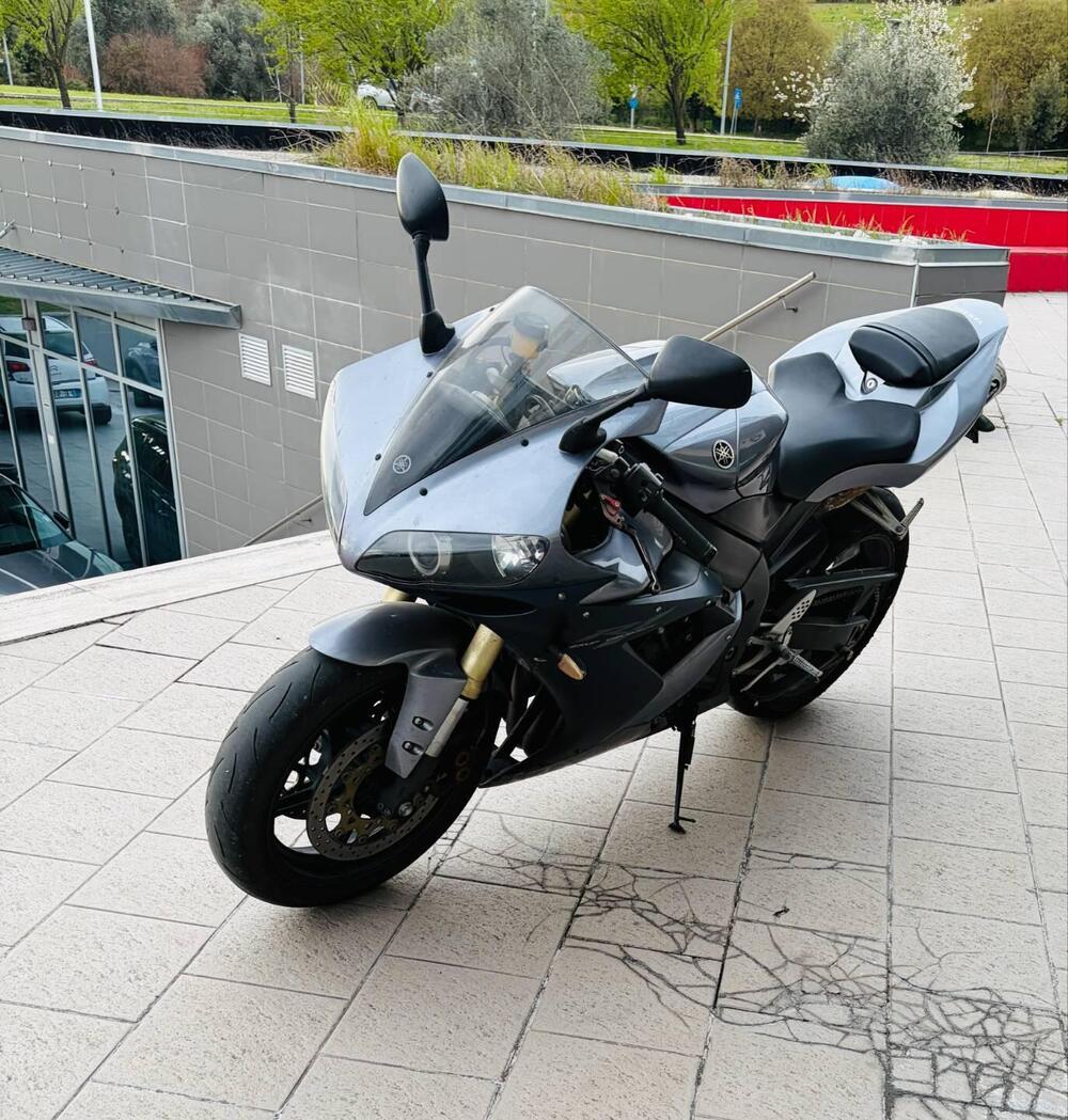 Yamaha YZF R1 (2006 - 07) (7)