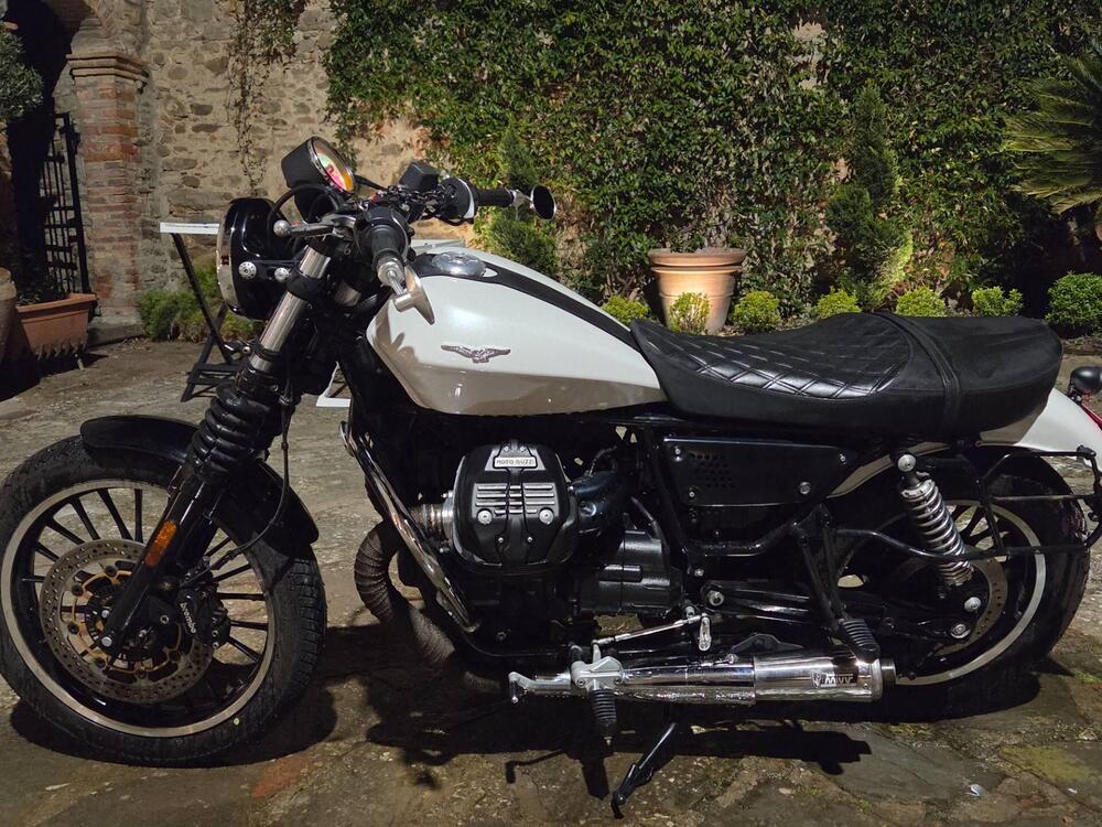 Moto Guzzi V9 Roamer (2016 - 18) (6)