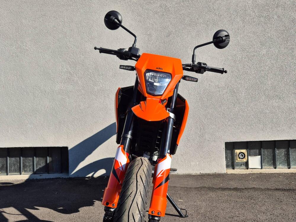 KTM 125 SMC R (2025 - 26) (3)