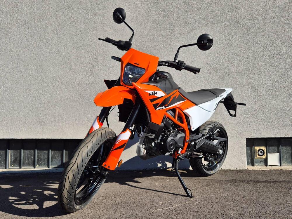 KTM 125 SMC R (2025 - 26) (4)