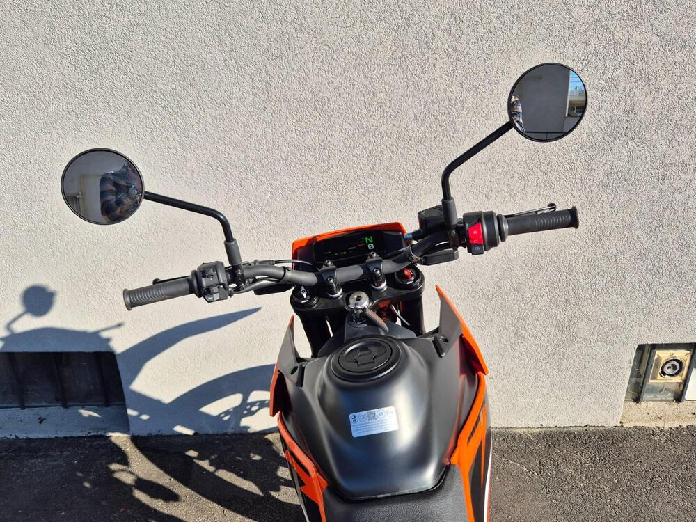 KTM 125 SMC R (2025 - 26) (13)