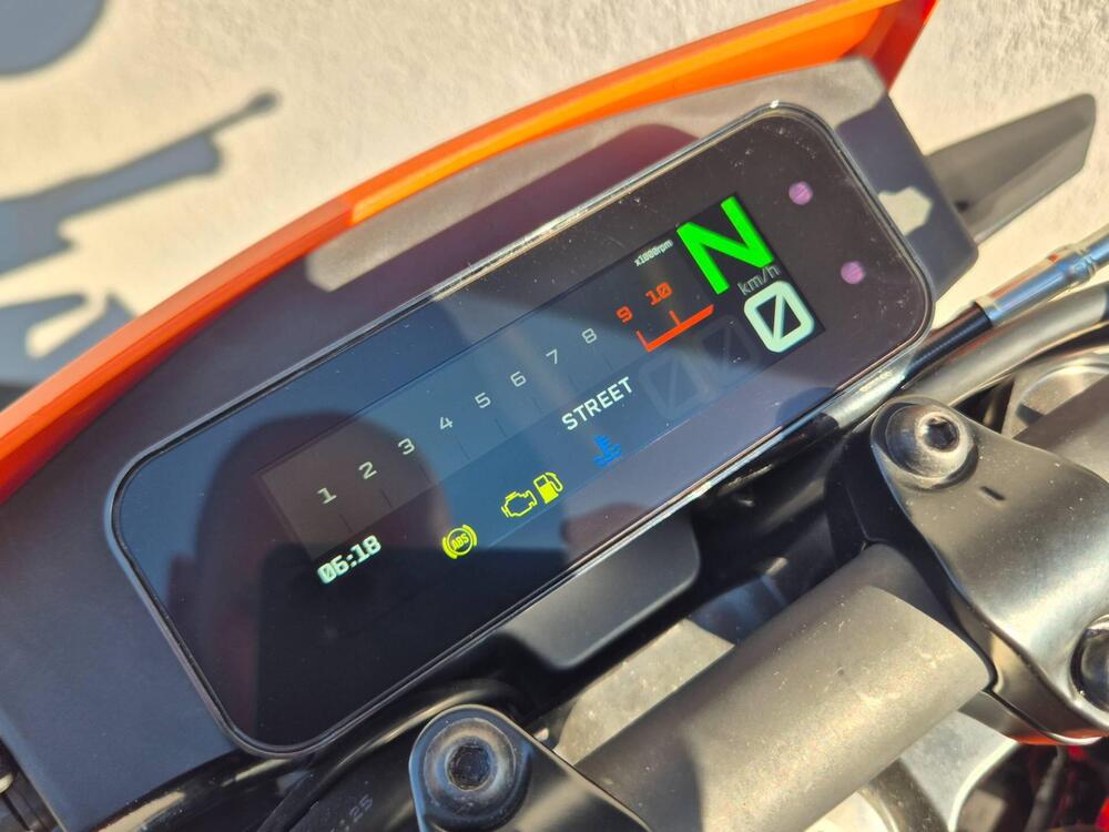 KTM 125 SMC R (2025 - 26) (14)