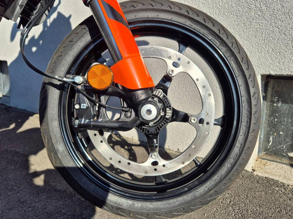 KTM 125 SMC R (2025 - 26) (18)