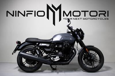 Moto Guzzi V7 III Stone (2017 - 20) usata