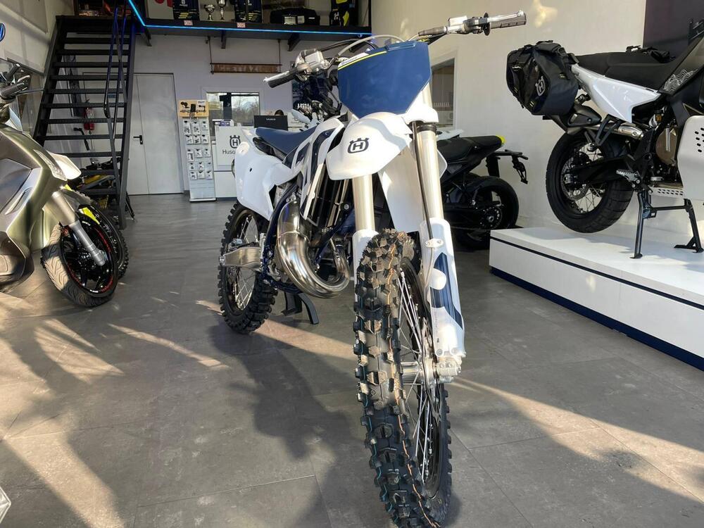 Husqvarna TC 125 (2026) (3)