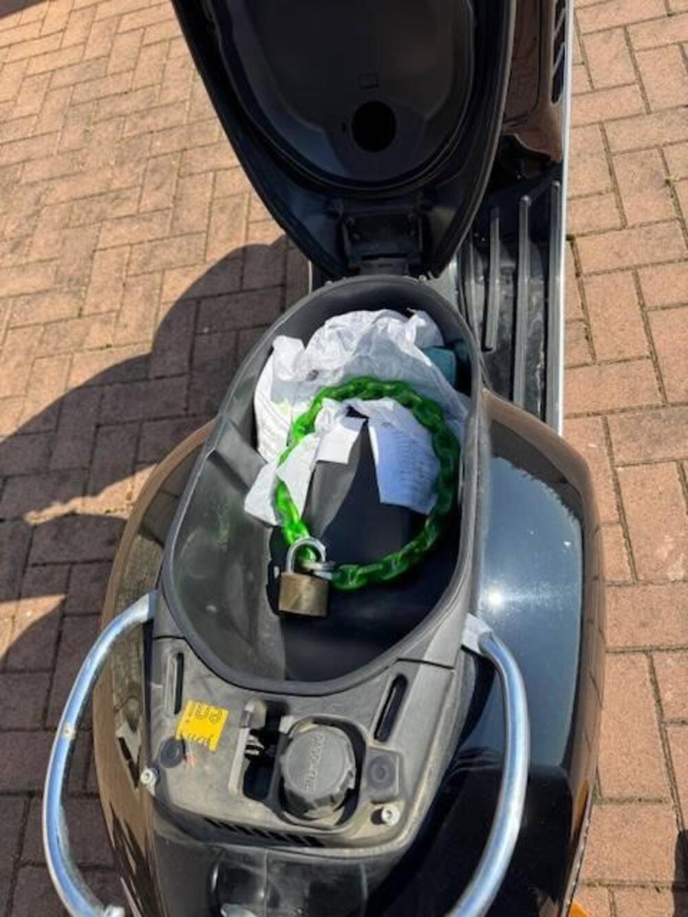 Vespa GTS 300 (2017 - 18) (10)