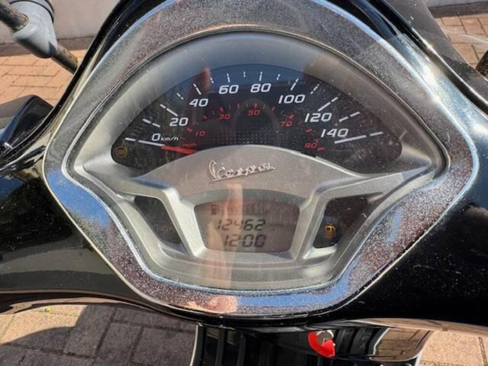 Vespa GTS 300 (2017 - 18) (11)