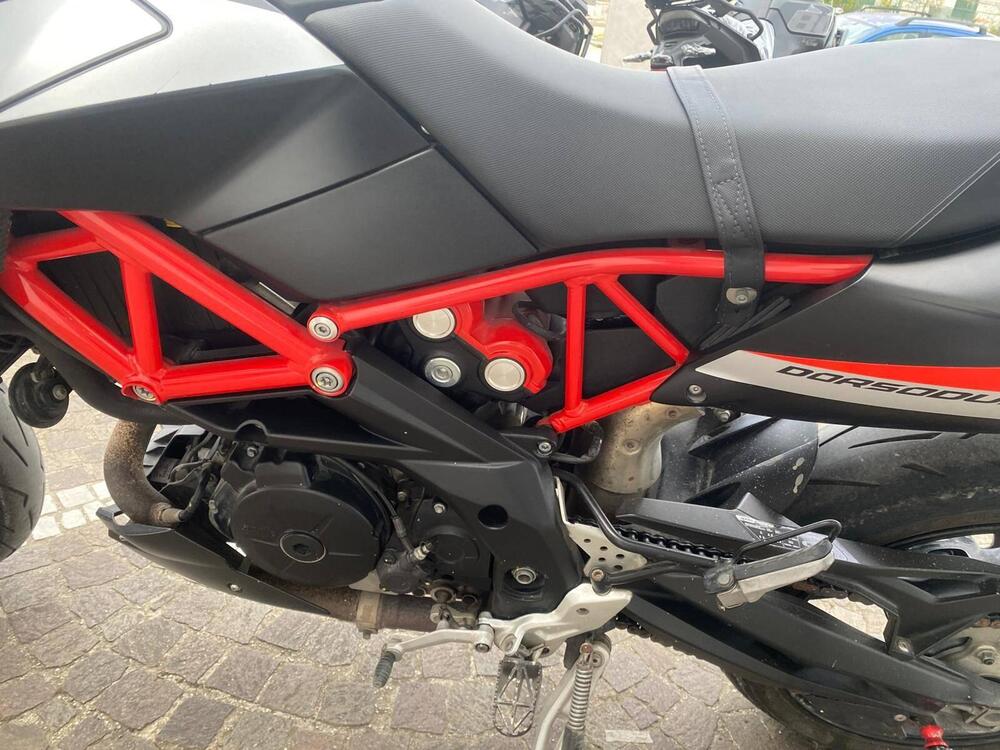 Aprilia Dorsoduro 900 (2017 - 20) (8)