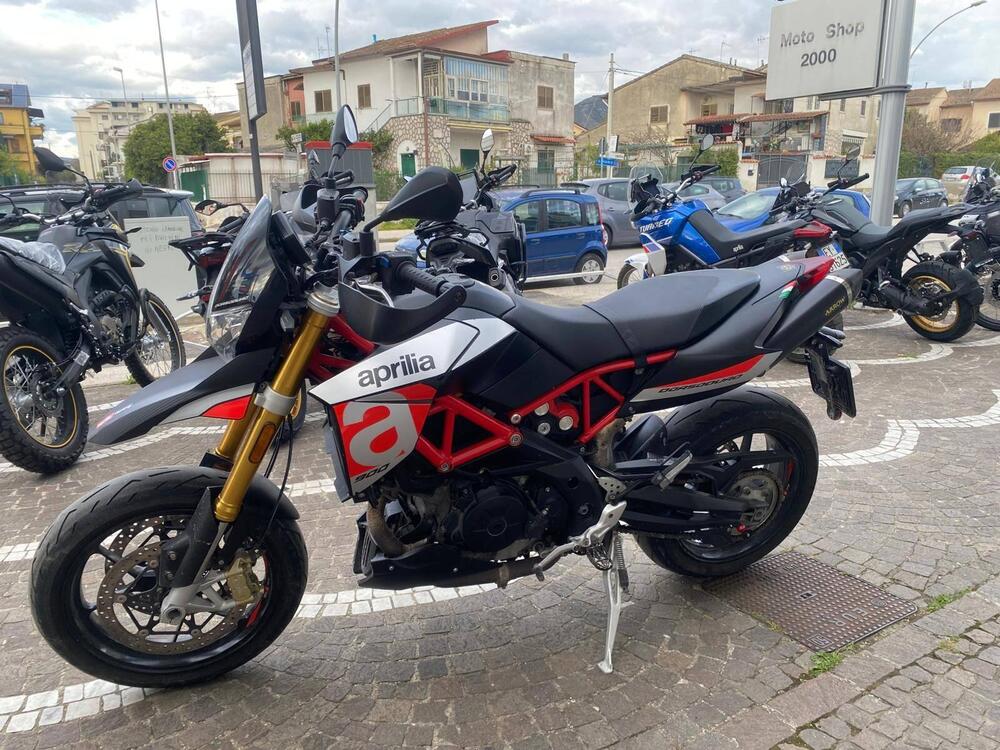 Aprilia Dorsoduro 900 (2017 - 20) (2)