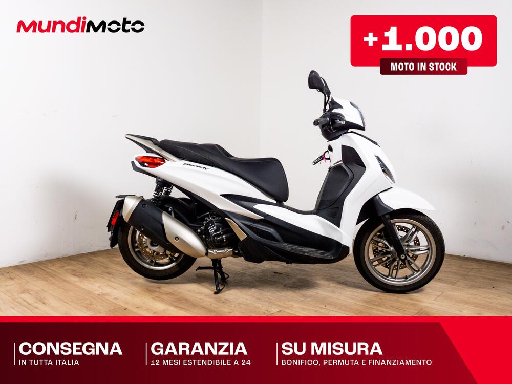 Piaggio Beverly 300 Hpe (2021)