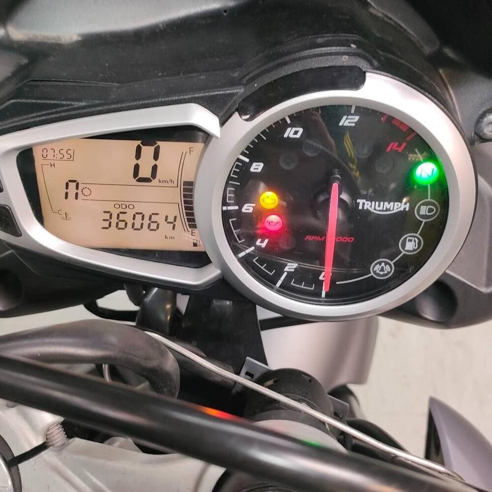 Triumph Street Triple R (2013 - 14) (5)