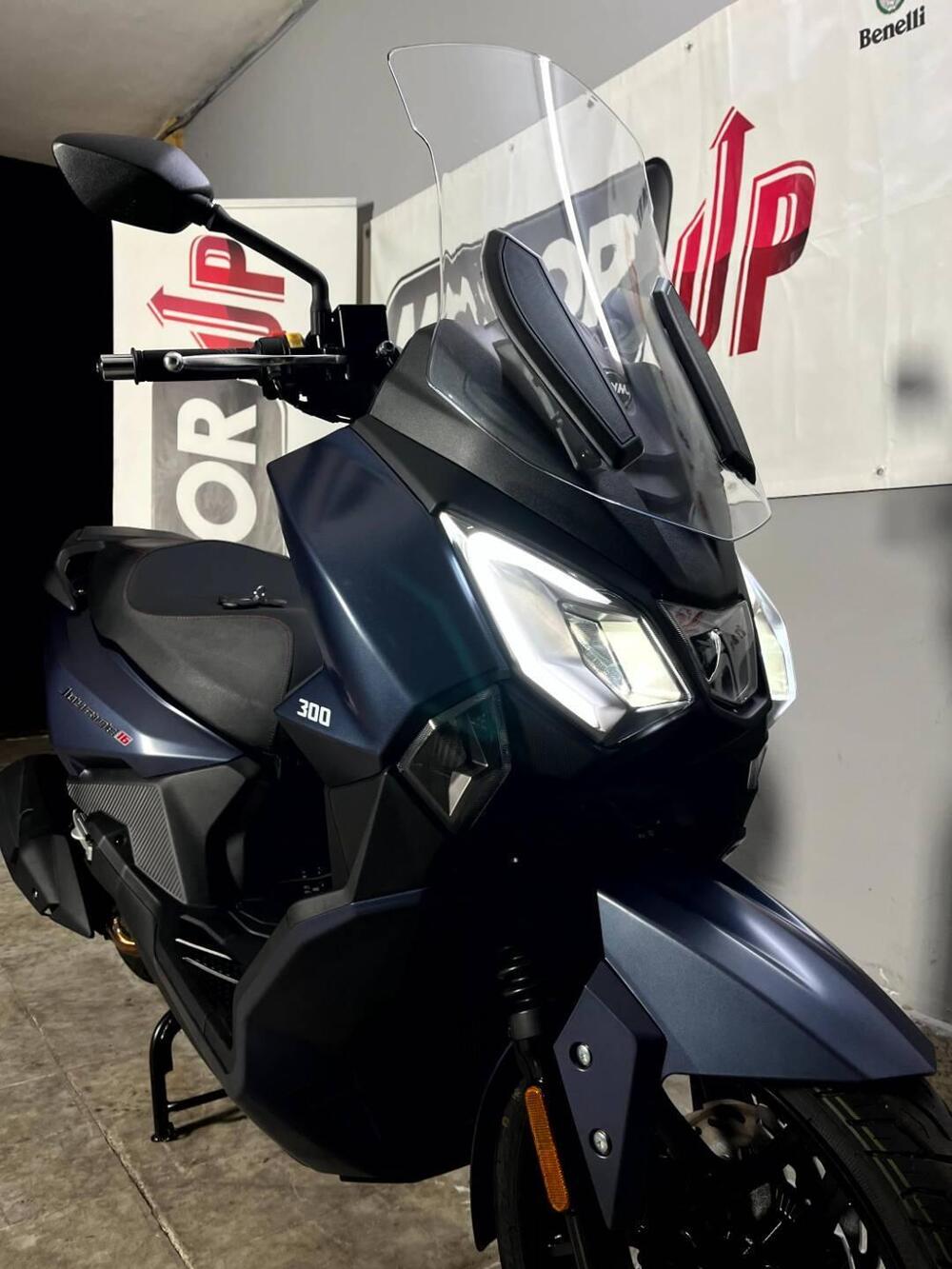 Sym Joyride 300 (2022 - 24) (11)